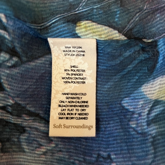 Soft Surroundings Flowers and Birds Draped Cardigan Topper with Hi-Lo hem - Picture 4 of 13